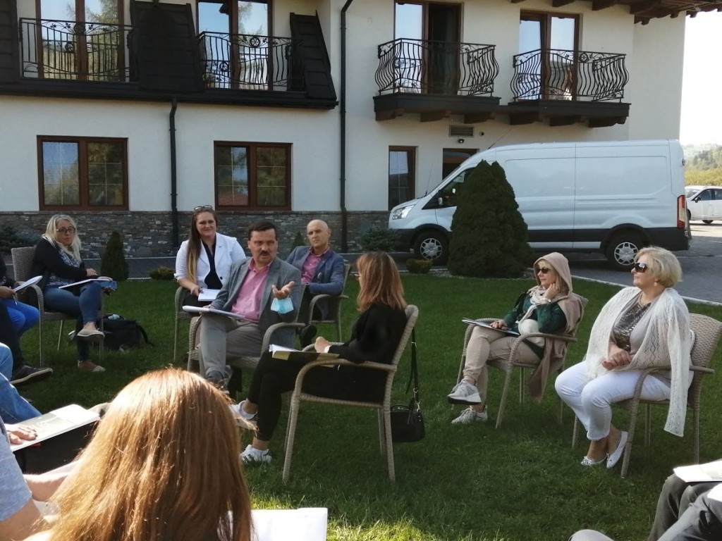 120261312_1403621526507841_6976958728249811542_o